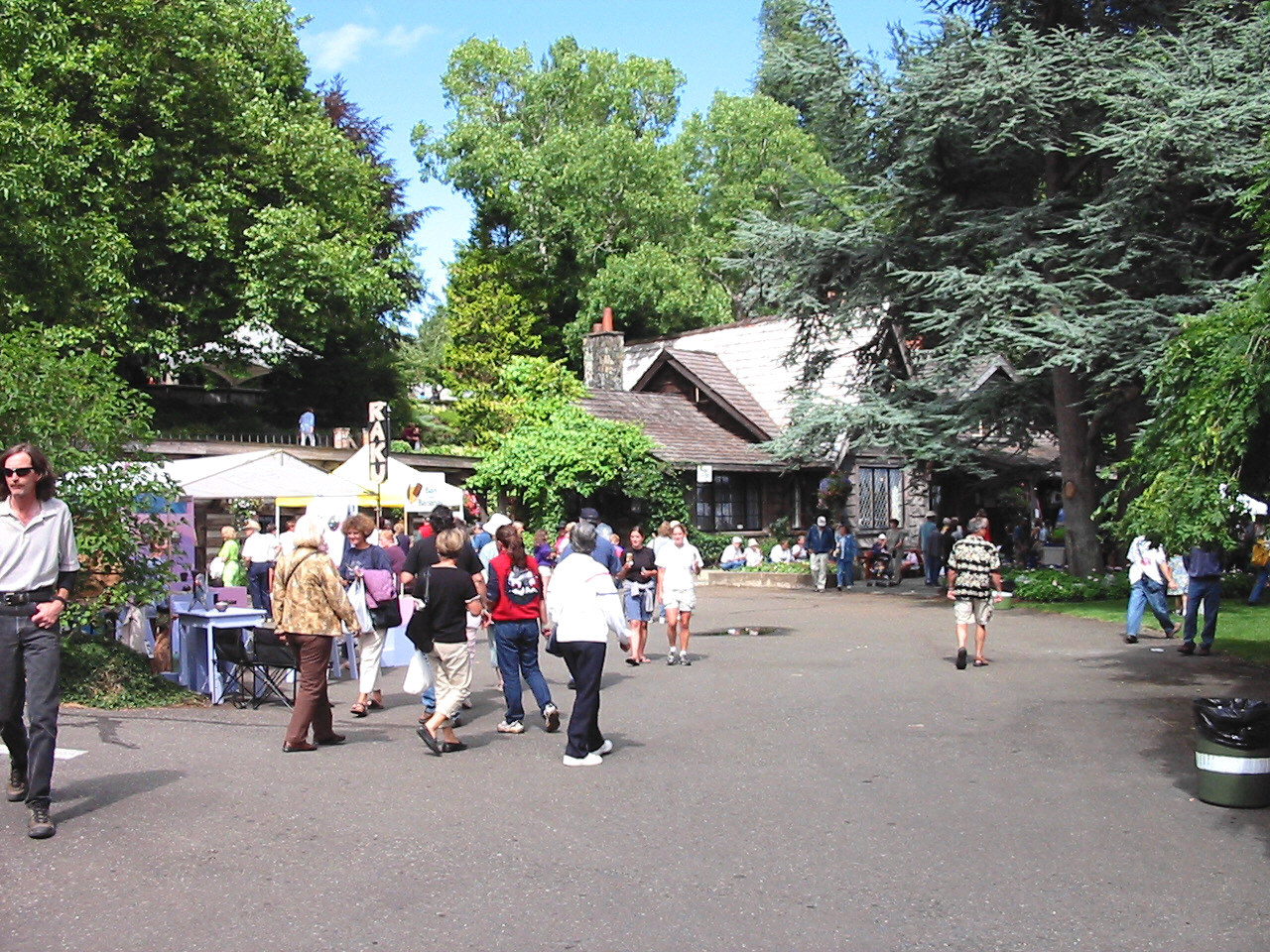 art and craft exhibits at Filberg Festival